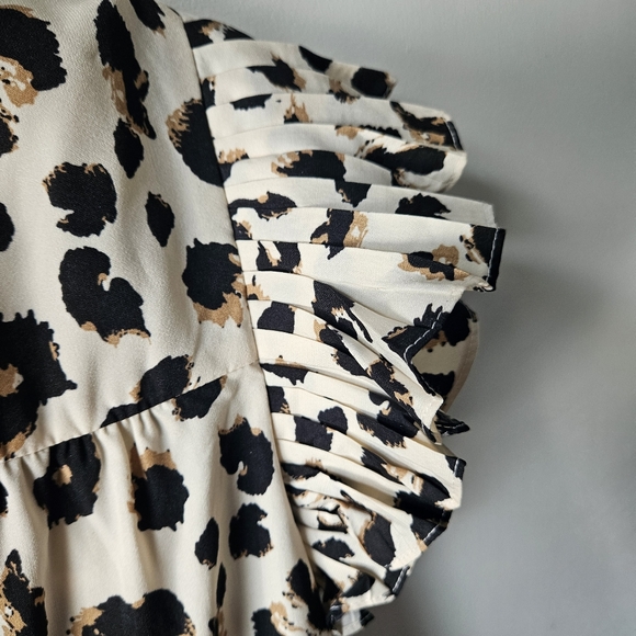 JODIFL Leopard mini dress. Size 1X - Picture 4 of 4